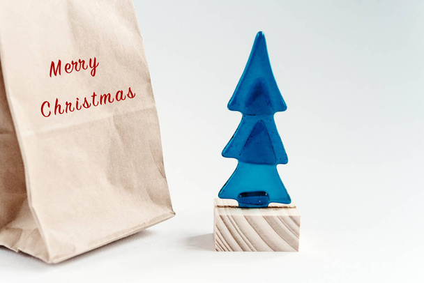 Brinquedo de árvore de Natal com pacote de artesanato
 - Foto, Imagem