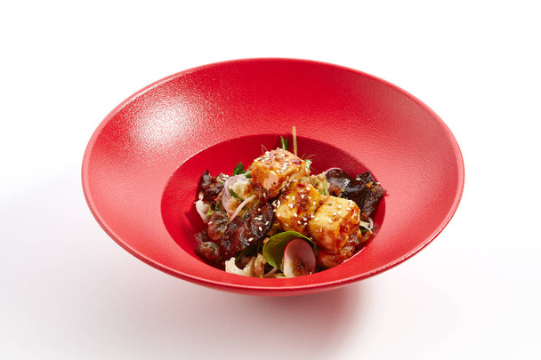 Specialties of Pan-Asian cuisine in red plate - Zdjęcie, obraz