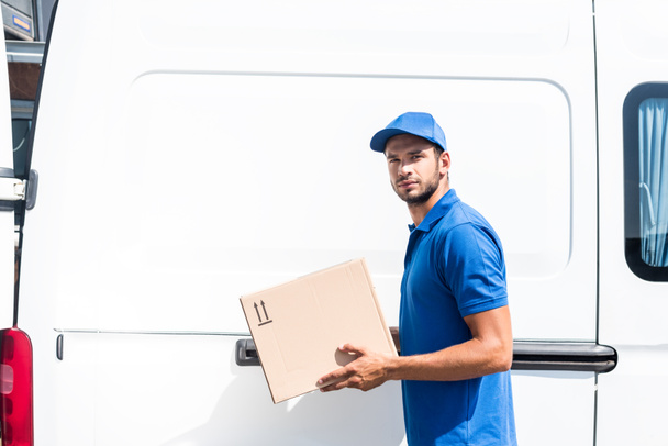 delivery man with box - Photo, Image