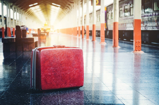 Bag and trip at train station - Фото, зображення