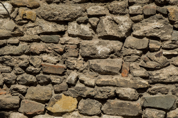 Mur fait du même type de pierres
 - Photo, image