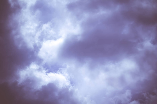 Taivas ja raskaat pilvet Retro
 - Valokuva, kuva