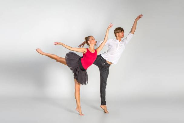Прекрасная балетная пара
  - Фото, изображение