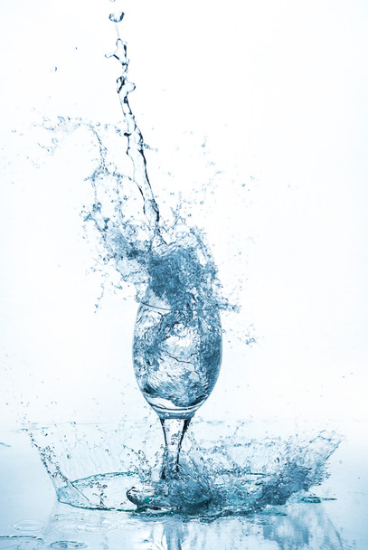 plusk wody ze szkła - Zdjęcie, obraz