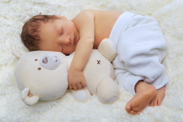 生まれたばかりの赤ちゃんの睡眠 - 写真・画像