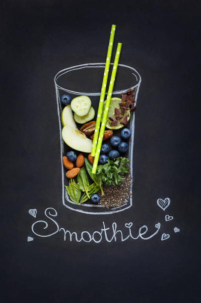 Fresh healthy smoothie. - Foto, afbeelding