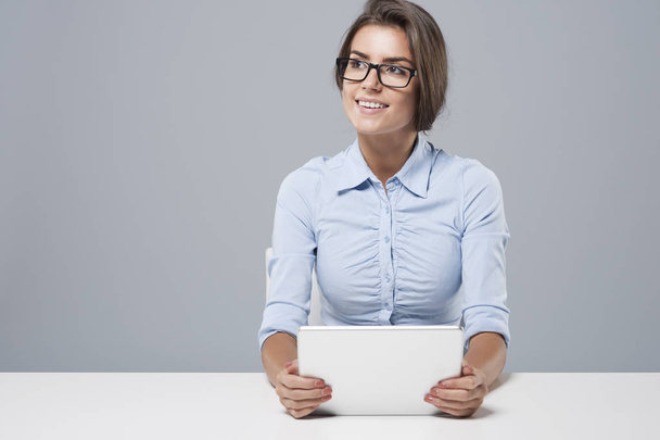  businesswoman using digital tablet  - Foto, Imagen