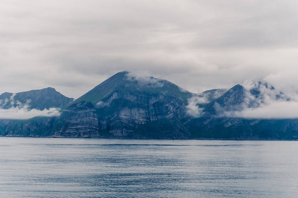 Mountain landscapes on the Norwegian Sea - Фото, изображение