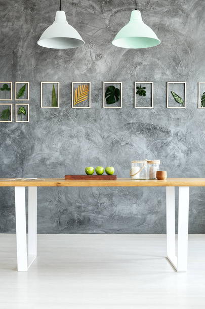 Textured wall in dining room - Фото, зображення