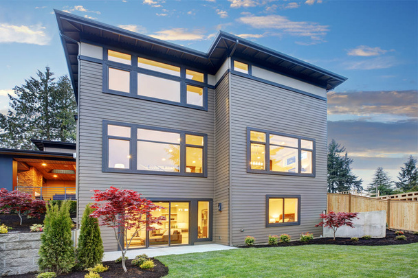Πολυτελής κατασκευή νέο σπίτι στο Bellevue, Wa. - Φωτογραφία, εικόνα