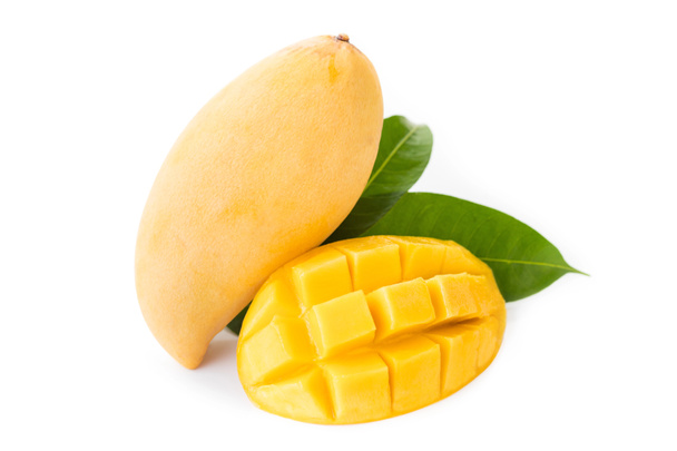 Mangofrucht isoliert auf weißem Hintergrund . - Foto, Bild