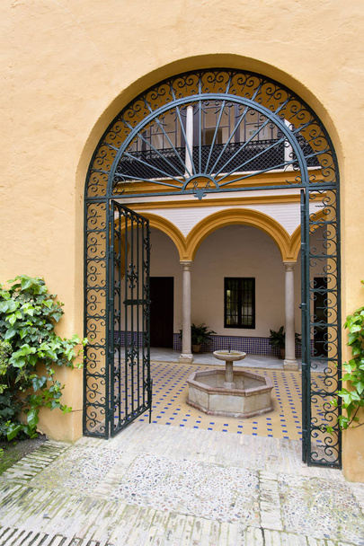 Alcazar real em Sevilha, Andaluzia
 - Foto, Imagem