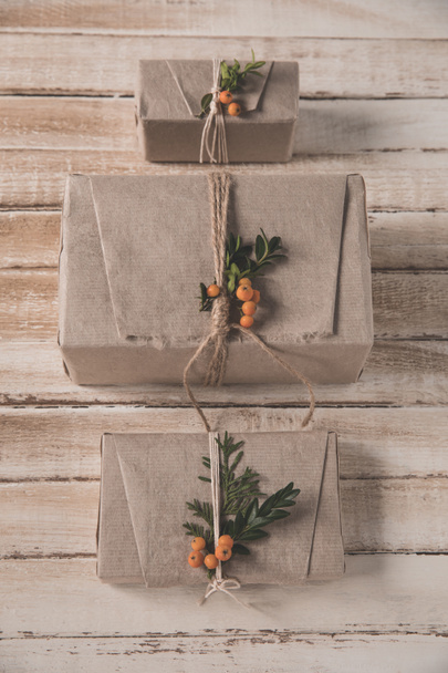 christmas gift boxes in row - Zdjęcie, obraz