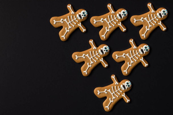 Halloween skeleton cookies
 - Фото, изображение