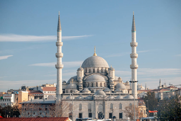 Yeni モスク、新しいモスクまたはヴァリデ スルタン、イスタンブール、トルコのモスク - 写真・画像