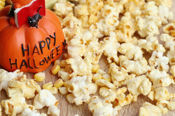 Halloween popcorn s čerstvým - Fotografie, Obrázek