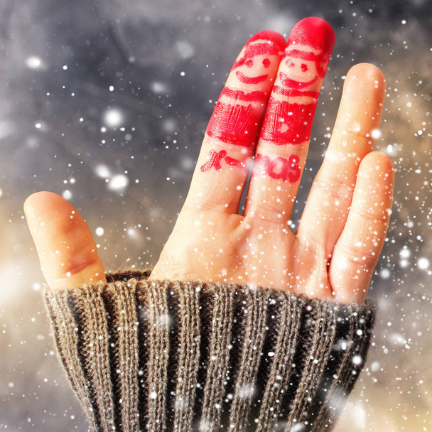 Finger sztuki znajomych obchodzi Boże Narodzenie koncepcja - Zdjęcie, obraz