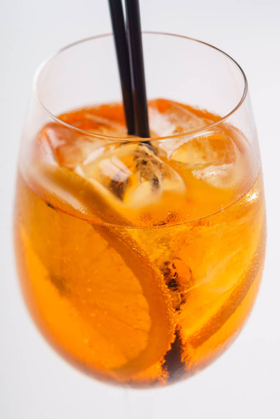 fresh summer cocktail - Foto, afbeelding