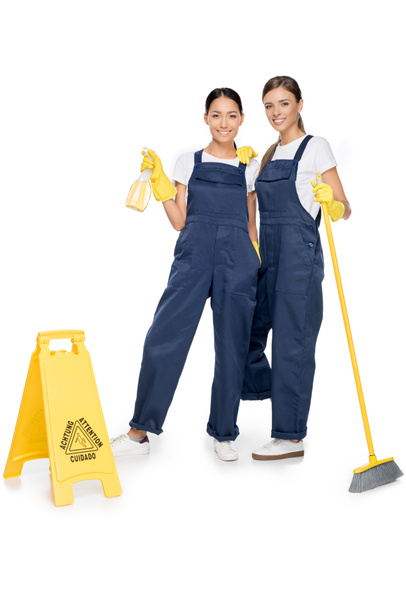 багатоетнічні прибиральники в уніформі
 - Фото, зображення