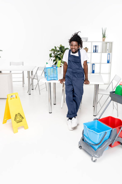 african american cleaner - Фото, изображение