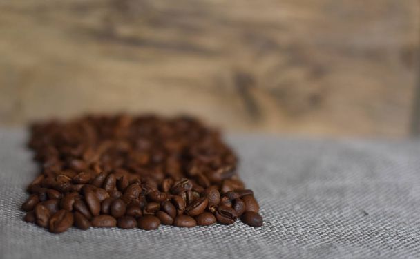 Les grains de café sont torréfiés
 - Photo, image