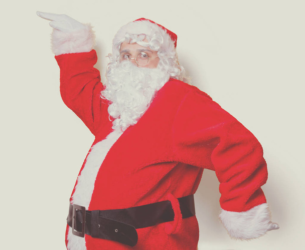 Santa Claus teniendo alegría
  - Foto, Imagen
