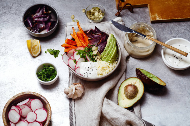 Vegetarian bowl with coucous  - Valokuva, kuva