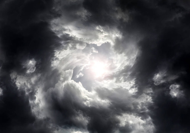Kasırga bulutlar - Fotoğraf, Görsel