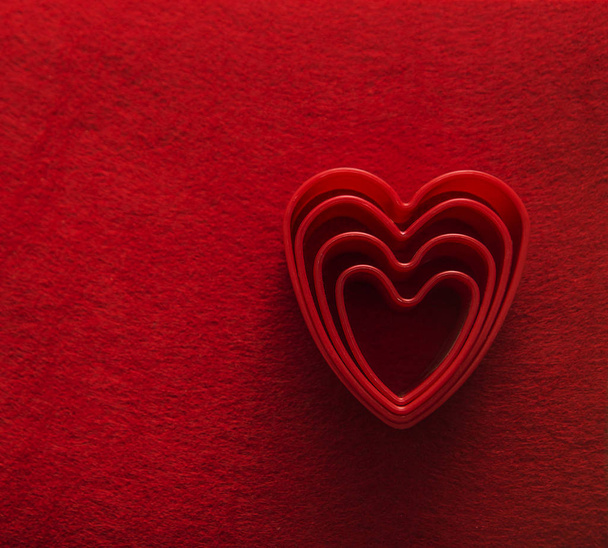  srdce, obrazce na červené textury - Fotografie, Obrázek