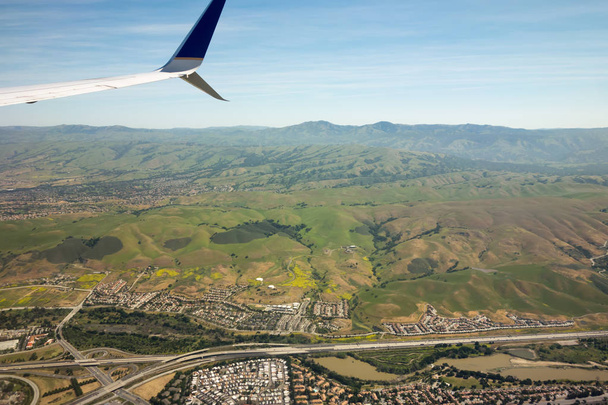 Πετώντας πάνω από το Σαν Χοσέ στην Καλιφόρνια - Φωτογραφία, εικόνα