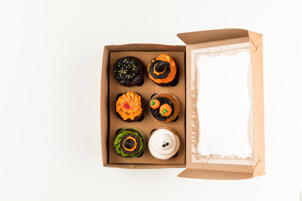 halloween cupcakes in box  - Foto, imagen
