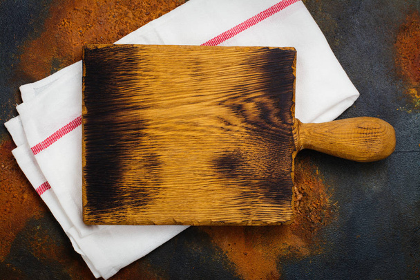 kitchen towel and cutting board - Foto, Imagem