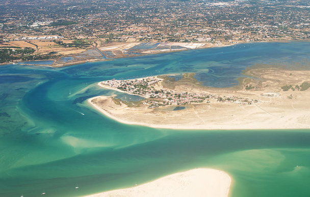 A légi felvétel a Armona sziget, Algarve, Portugália. - Fotó, kép