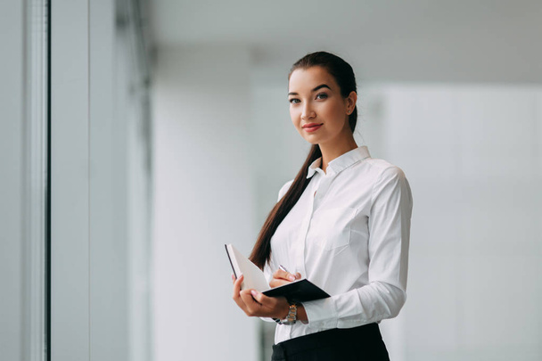 portrait of business girl - Photo, image