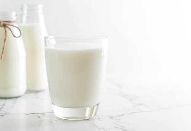 glass of fresh milk - Foto, Imagem