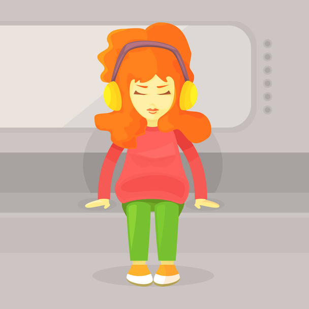 Parlak kırmızı saçlı kız, düşünceli, hüzünlü müzik metro büyük kulaklıklarla oturuyor. - Vektör, Görsel