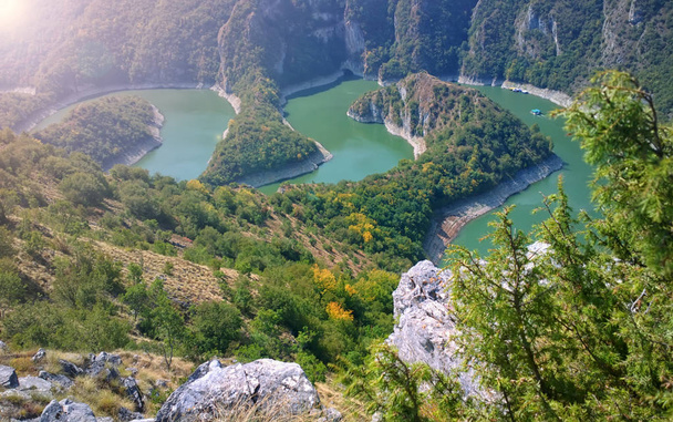 Mäandern des Flusses Uvac, Serbien - Foto, Bild