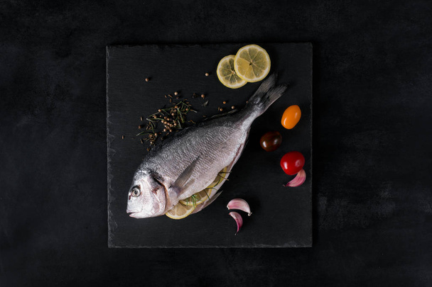 Mediterranean fish - dorado and vegetables - Valokuva, kuva