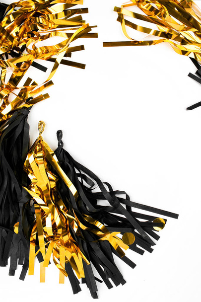 Black and gold fringe tassel garland - Fotografie, Obrázek