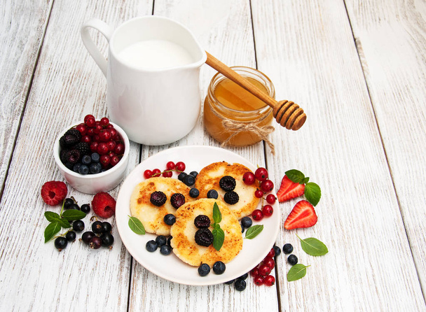 cottage cheese pancake with berries - Photo, Image