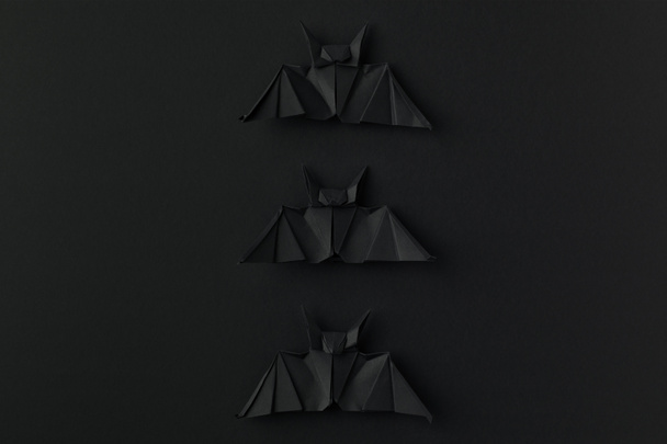 origami bats for halloween - 写真・画像