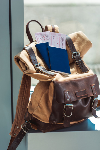 sırt çantası, pasaport ve bilet - Fotoğraf, Görsel