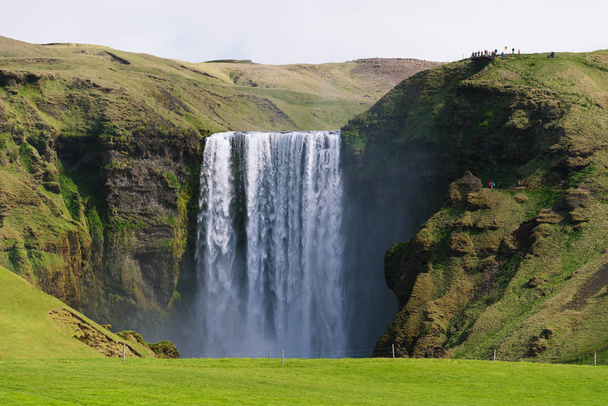wodospad skogafoss w Islandzie - Zdjęcie, obraz