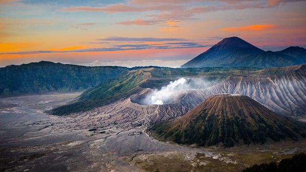 volcán de bromo, indonesia
 - Foto, imagen