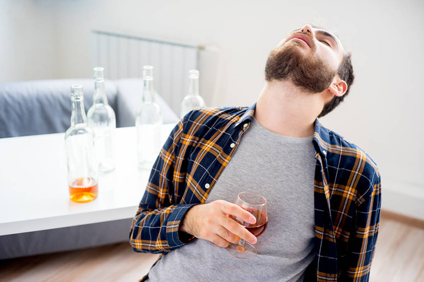 Alcohol addicted man - Фото, изображение