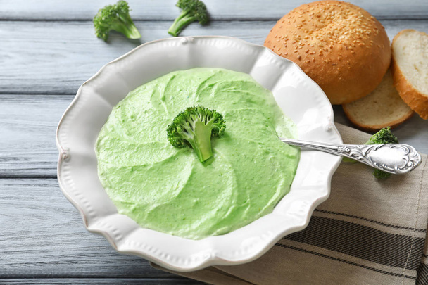 Plate with delicious broccoli soup  - Zdjęcie, obraz