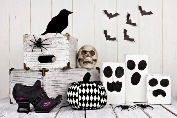 Decoración rústica de Halloween en blanco y negro
 - Foto, imagen
