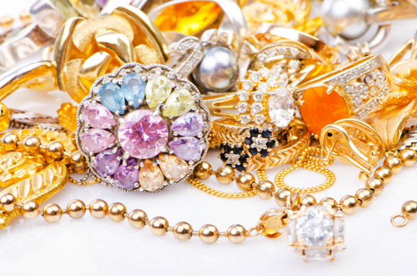μεγάλη συλλογή από χρυσά κοσμήματα - Φωτογραφία, εικόνα