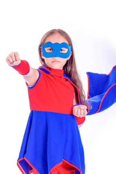スーパー ヒーローの衣装の少女 - 写真・画像