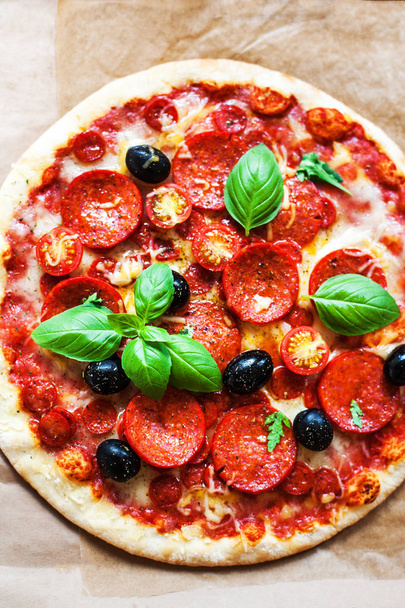 Freshly baked Pizza - Foto, Imagen